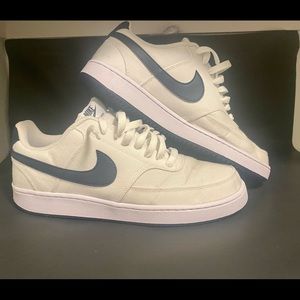 Nike Court Vision LO CNVS !!! Worn Once